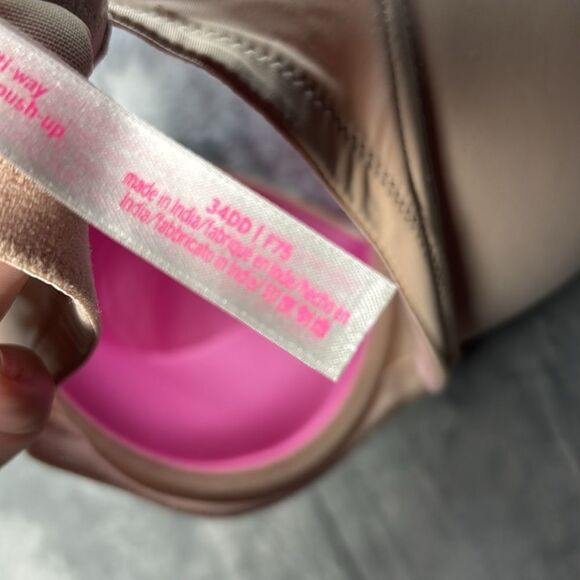 Victoria’s Secret Pink Push-up  Underwire Tan Beige Strapless Bra Size 34DD - Picture 7 of 7